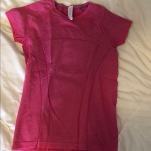 Girls short sleeve athletic top